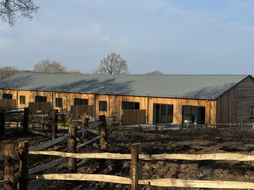 Click Here To Enlarge This Photo Of Kingspan Quadcore KS1000 RW Composite Roofing System in Merlin Grey