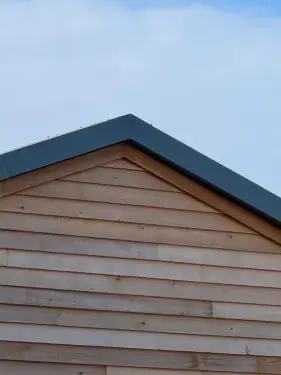 Click Here To Enlarge This Photo Of Kingspan Quadcore KS1000 RW Composite Roofing System in Merlin Grey